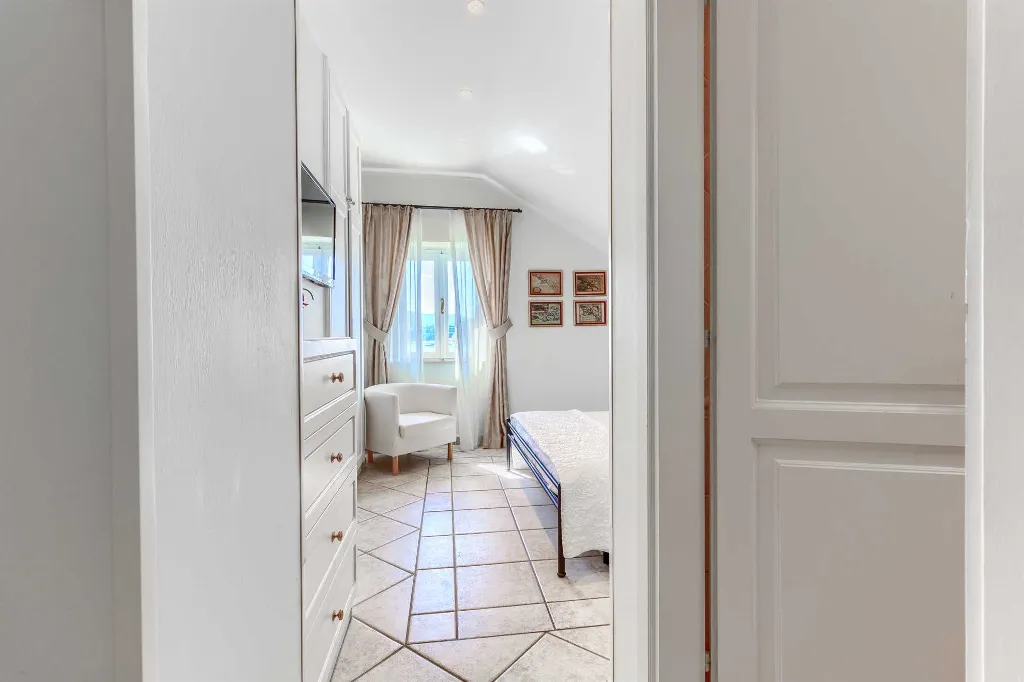 Mlini 4-Bedroom Villa for Up to 10 Guests