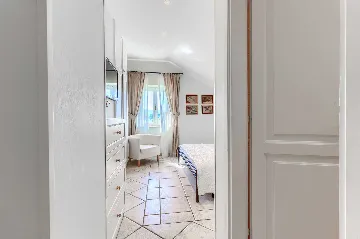 Mlini 4-Bedroom Villa for Up to 10 Guests