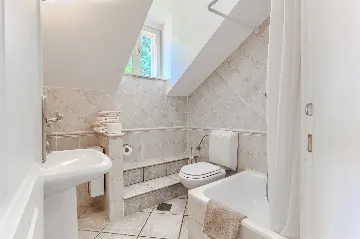 Mlini 4-Bedroom Villa for Up to 10 Guests