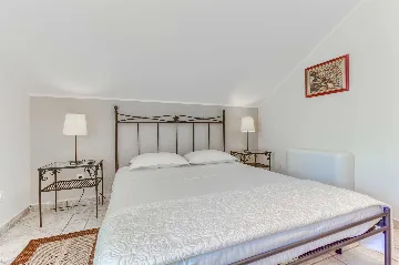 Mlini 4-Bedroom Villa for Up to 10 Guests