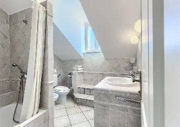 Mlini 4-Bedroom Villa for Up to 10 Guests