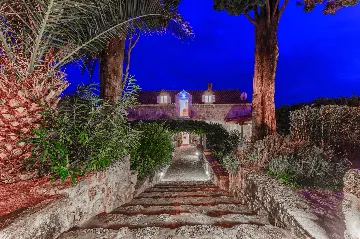 Mlini 4-Bedroom Villa for Up to 10 Guests