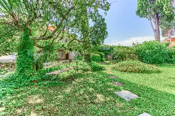 Mlini 4-Bedroom Villa for Up to 10 Guests