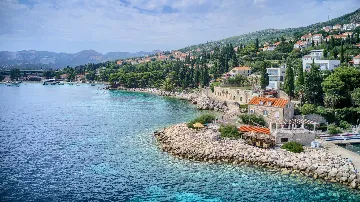 Mlini 4-Bedroom Villa for Up to 10 Guests