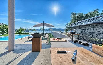 Turanj 4-Bedroom Villa with Private Heated Pool