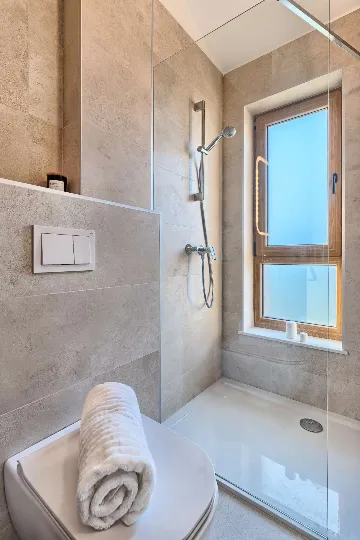 Turanj 4-Bedroom Villa with Private Heated Pool