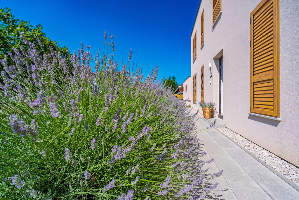 Turanj 4-Bedroom Villa with Private Heated Pool
