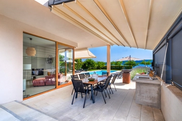 Turanj 4-Bedroom Villa with Private Heated Pool