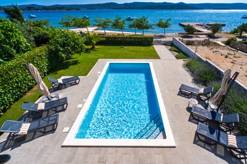 Turanj 4-Bedroom Villa with Private Heated Pool