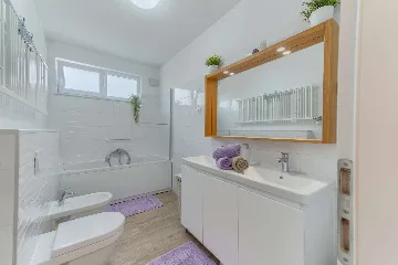 Rovanjska Villa with Heated Pool and Sea Views