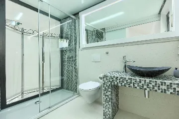 Tkon Villa for 18 Guests with Pool