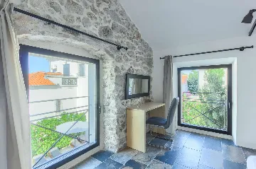 Tkon Villa for 18 Guests with Pool