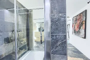 Tkon Villa for 18 Guests with Pool