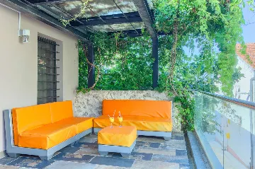 Tkon Villa for 18 Guests with Pool