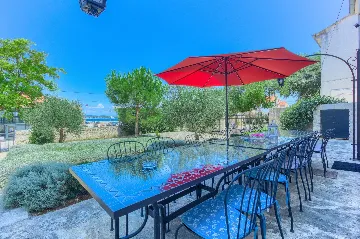 Tkon Villa for 18 Guests with Pool