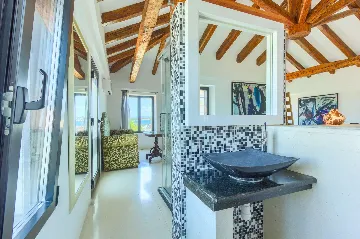 Tkon Villa for 18 Guests with Pool