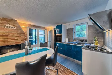 Pool & Sea-View Villa in Gromin Dolac