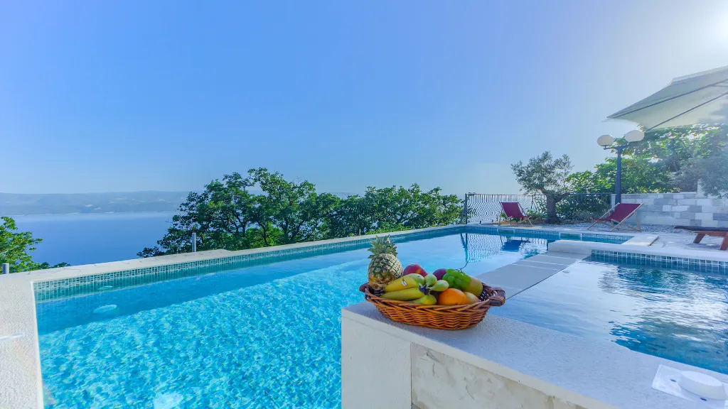 Sea-View Villa with Private Pool in Čelina