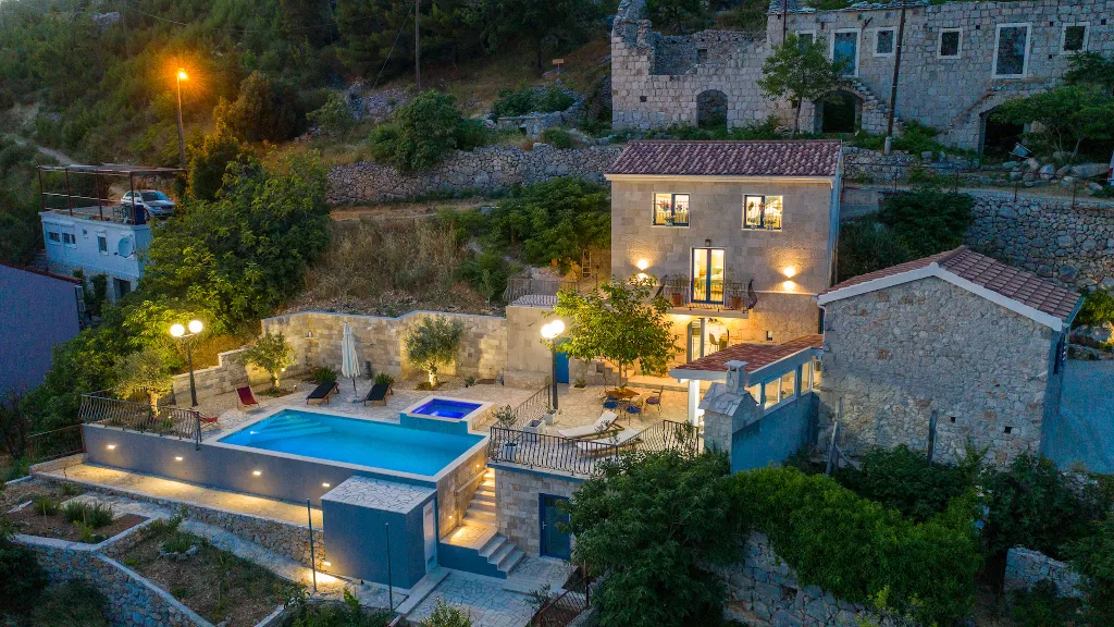 Sea-View Villa with Private Pool in Čelina