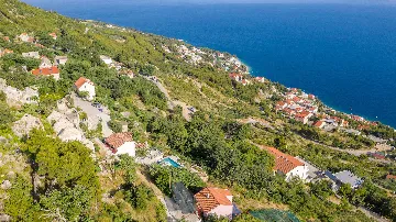 Sea-View Villa with Private Pool in Čelina