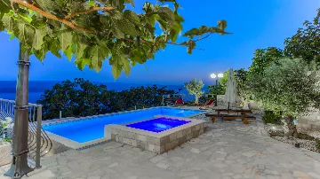 Sea-View Villa with Private Pool in Čelina