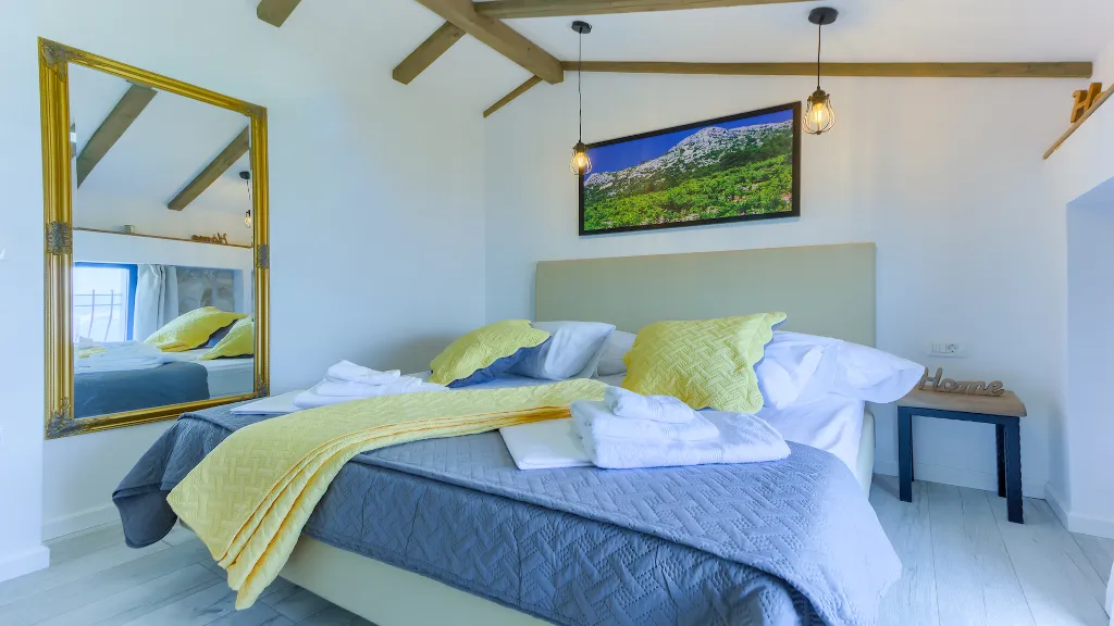 Sea-View Villa with Private Pool in Čelina