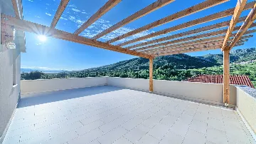 Villa in Jelsa for 10 Guests with Private Pool & Spa