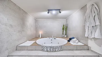 Villa in Jelsa for 10 Guests with Private Pool & Spa