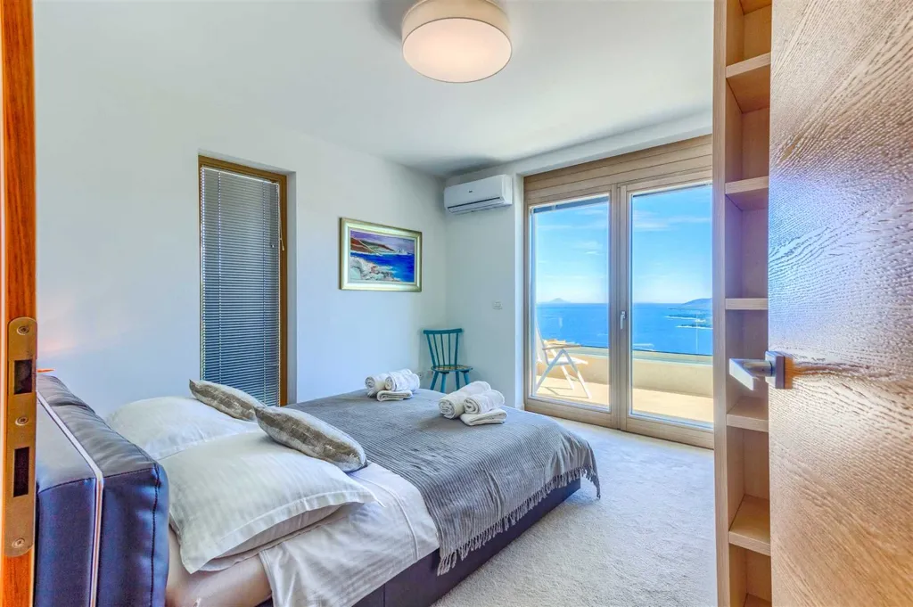 4-Bedroom Villa with Sea Views in Rabac