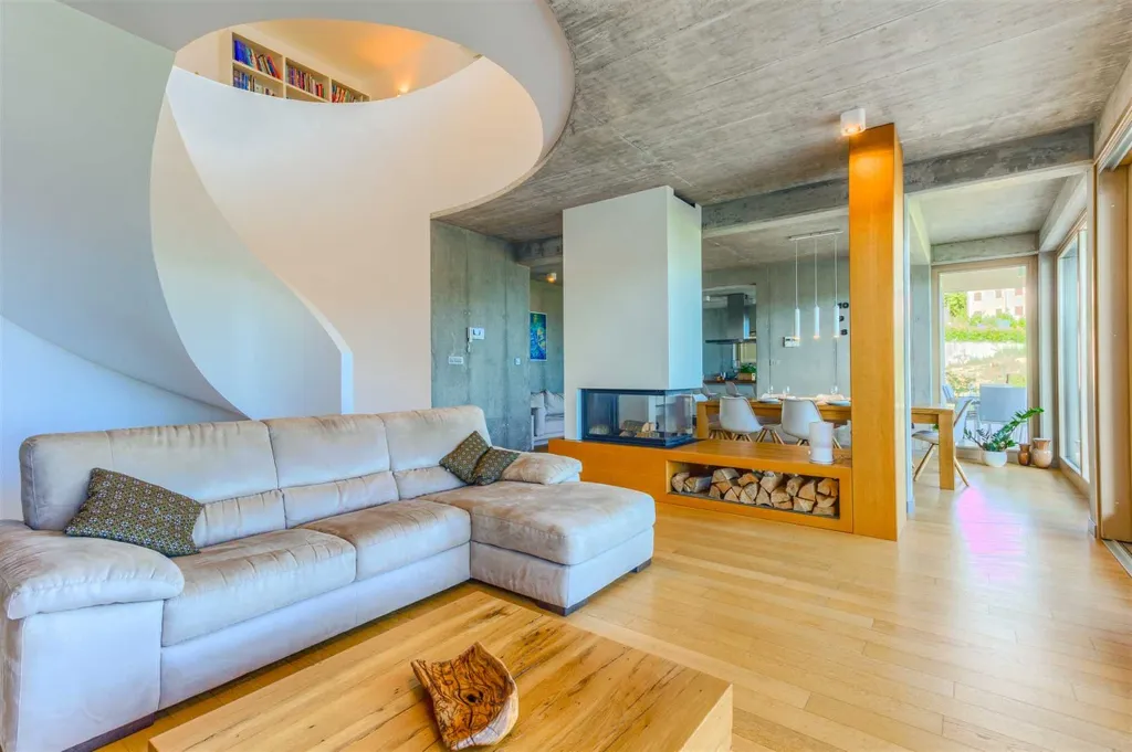 4-Bedroom Villa with Sea Views in Rabac