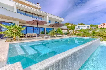 4-Bedroom Villa with Sea Views in Rabac