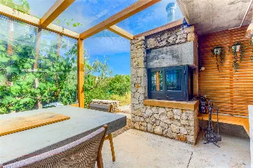 4-Bedroom Villa with Sea Views in Rabac
