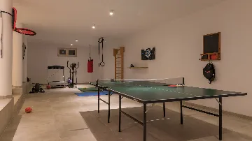 Butkovici Holiday House with 72 m² Pool for 10