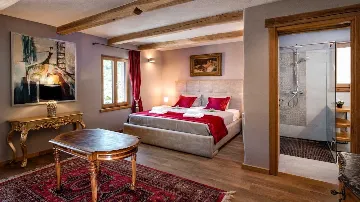 Old Town Hvar 5-Bedroom Villa with Jacuzzi Terrace