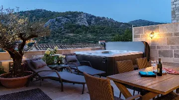 Old Town Hvar 5-Bedroom Villa with Jacuzzi Terrace