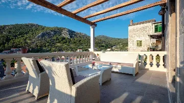 Old Town Hvar 5-Bedroom Villa with Jacuzzi Terrace