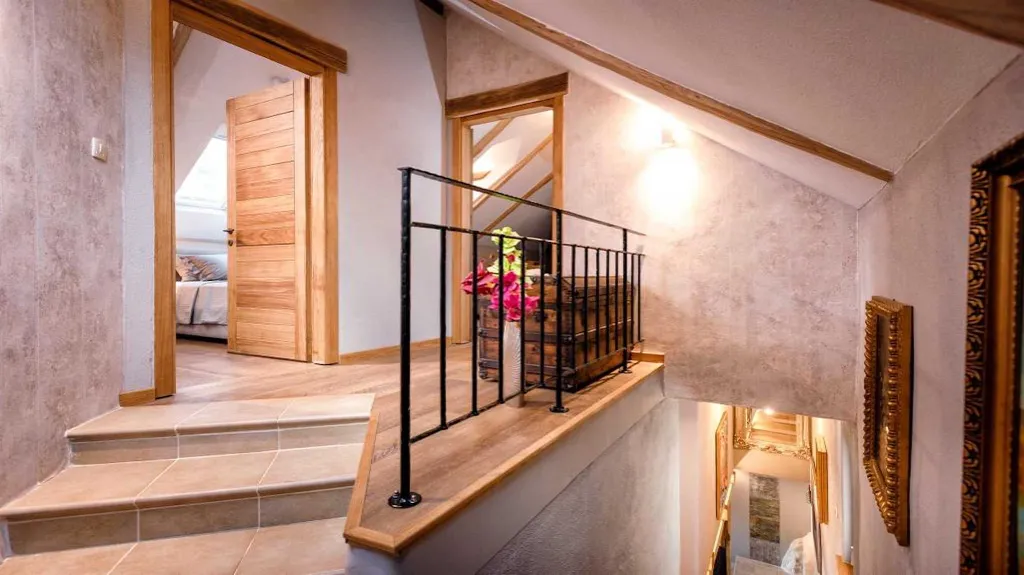 Old Town Hvar 5-Bedroom Villa with Jacuzzi Terrace