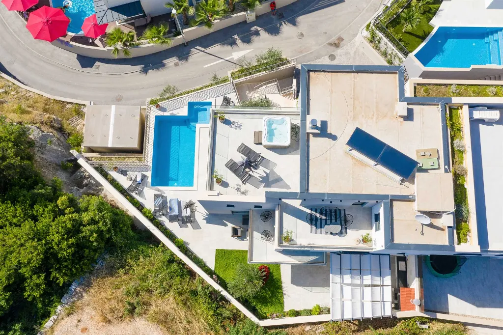 Podstrana Villa with Sea Views, Private Pool & Sauna