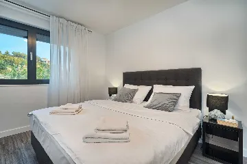 Podstrana Villa with Sea Views, Private Pool & Sauna