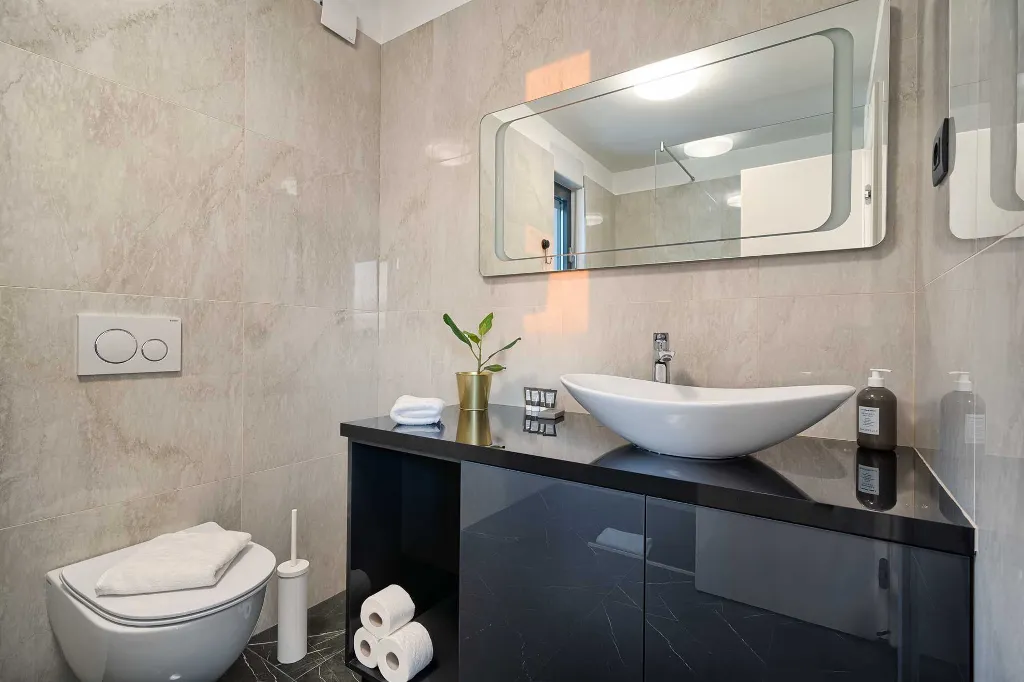 Podstrana Villa with Sea Views, Private Pool & Sauna