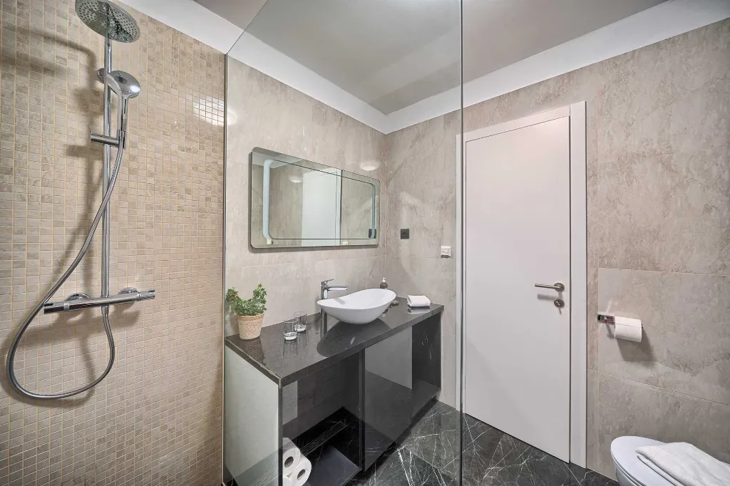 Podstrana Villa with Sea Views, Private Pool & Sauna