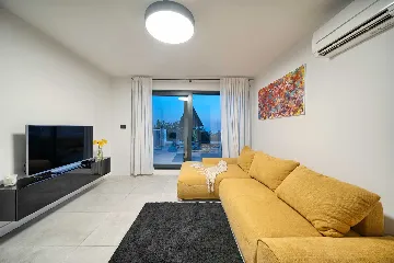 Podstrana Villa with Sea Views, Private Pool & Sauna