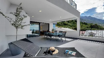 Sea-View Villa in Brela for Up to 6 Guests