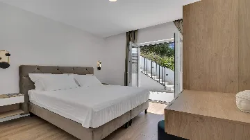 Sea-View Villa in Brela for Up to 6 Guests