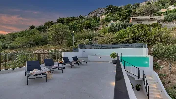 Sea-View Villa in Brela for Up to 6 Guests