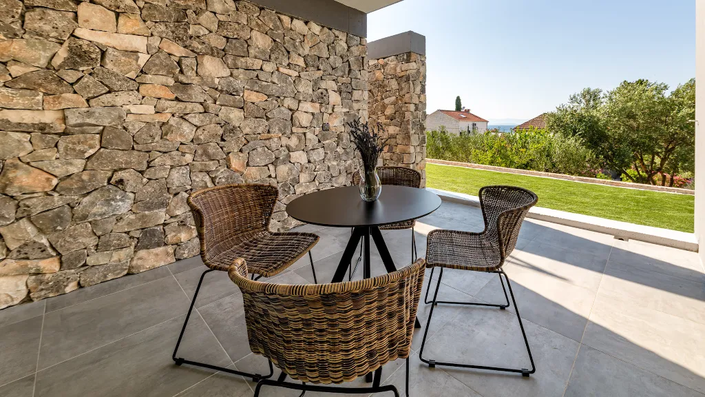 Sutivan Sea-View Villa for Up to 8 Guests