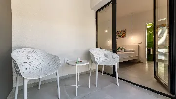 Sutivan Sea-View Villa for Up to 8 Guests