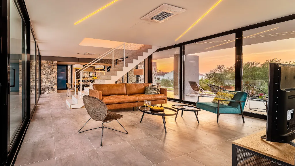 Sutivan Sea-View Villa for Up to 8 Guests