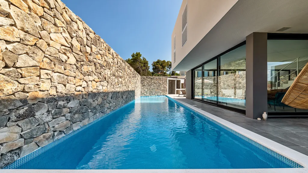 Sutivan Sea-View Villa for Up to 8 Guests
