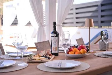 3-Bedroom Villa in Vrbanj for Up to 8 Guests